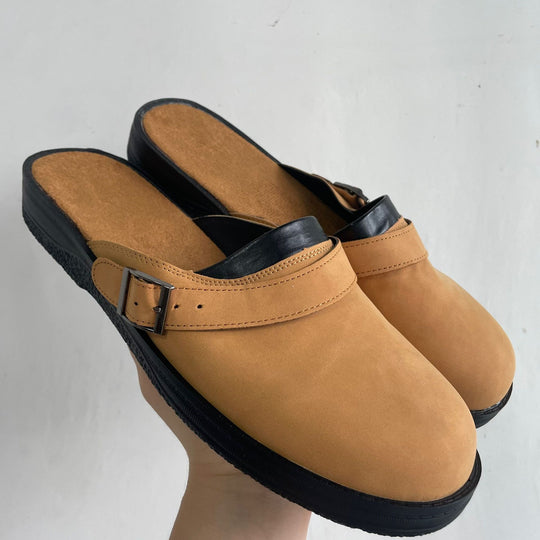Damen Lederoptik-Pantolette mit verstellbarer Schnallenriemen und gepolstertem Komfortfußbett Shop Nory