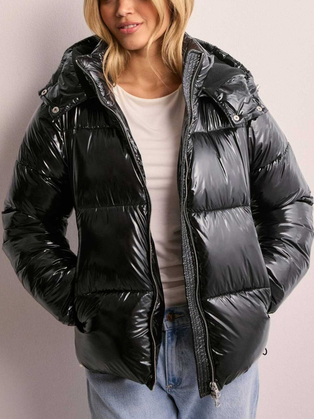 Damen Hochglanz Steppjacke mit Kapuze