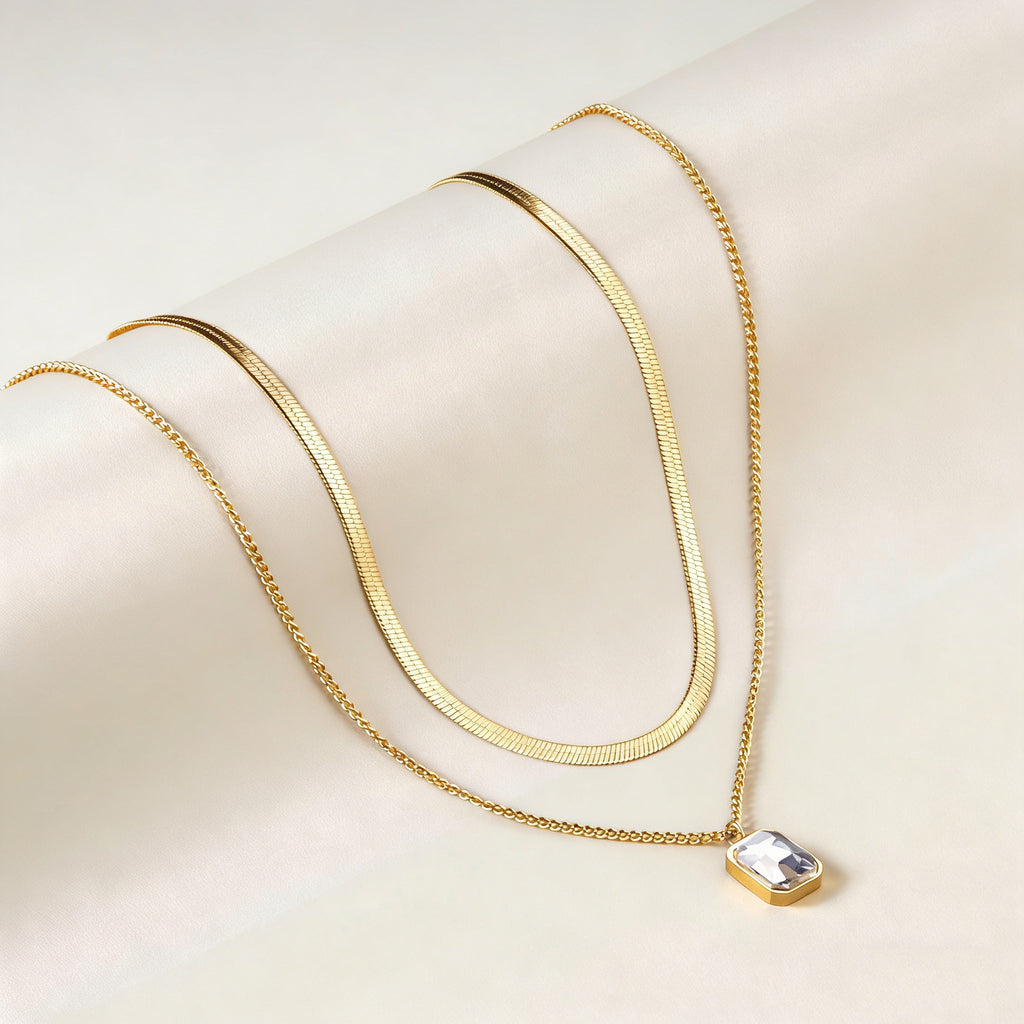 Damen mehrlagige Halskette mit funkelndem Anhänger aus hochglanzpoliertem Edelstahl und goldplattiertem Design Shop Nory