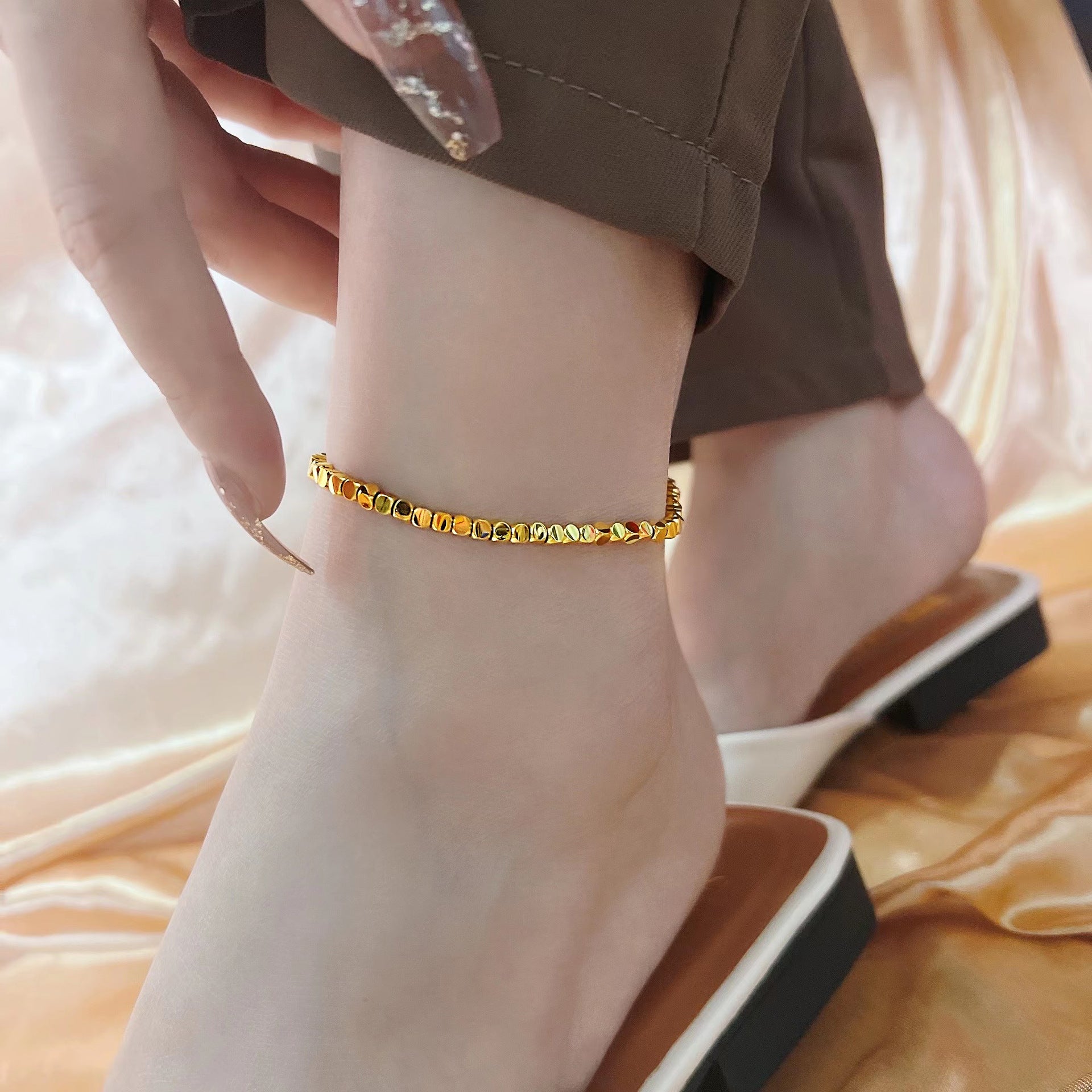 Damen filigrane Fußkette aus glänzendem Metall Shop Nory