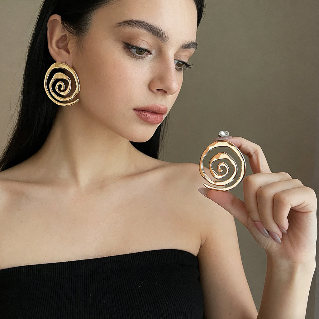 Damen Ohrstecker im modernen Spiralmuster Shop Nory