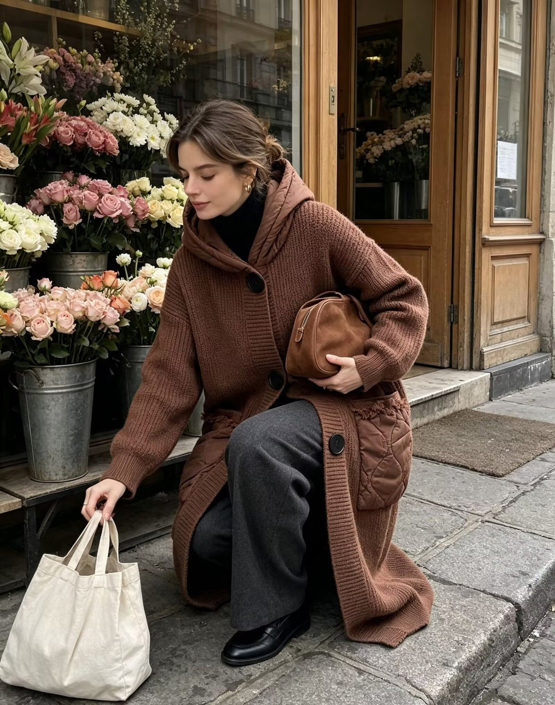 Damen Langer Oversize-Strickmantel mit gesteppter Kapuze und aufgesetzten Stepp-Taschen Shop Nory