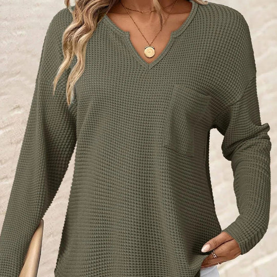 Damen Waffelstrick-Longsleeve mit V-Notch, Brusttasche und legerer Oversize-Passform Shop Nory