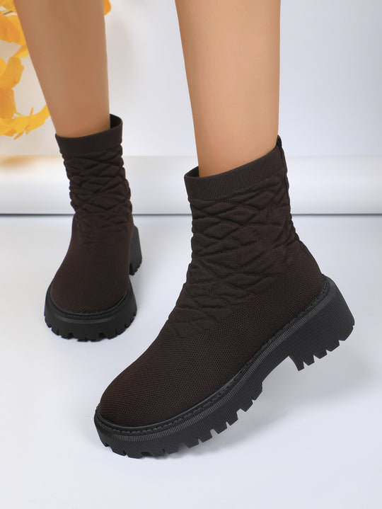 Damen Strick-Sockenboots mit geometrischer Stepp-Optik und klobiger Lug-Sohle Shop Nory