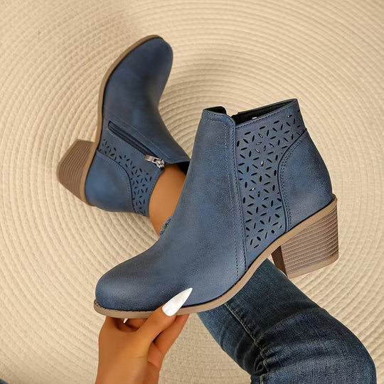 Damen Stiefeletten mit laserperforiertem Blattmuster, Wildlederoptik und mittlerem Blockabsatz Shop Nory
