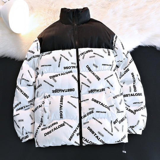 Unisex Gepolsterte Steppjacke mit Allover‑Logoprint, hohem Stehkragen & verstellbarem Saum Shop Nory