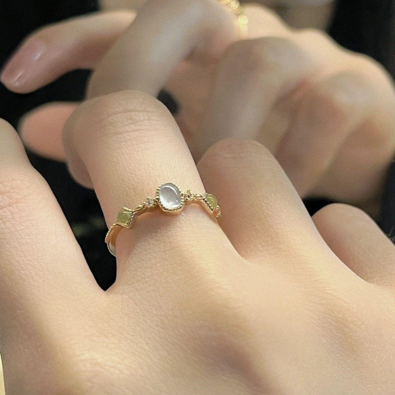 Damen Offener Ring mit strukturierter Oberfläche und elegantem Edelstein Shop Nory