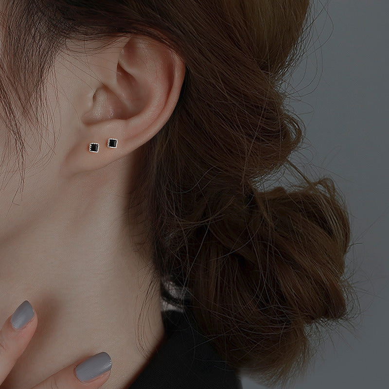 Damen zierliche Ohrstecker mit funkelndem Zirkonia Shop Nory