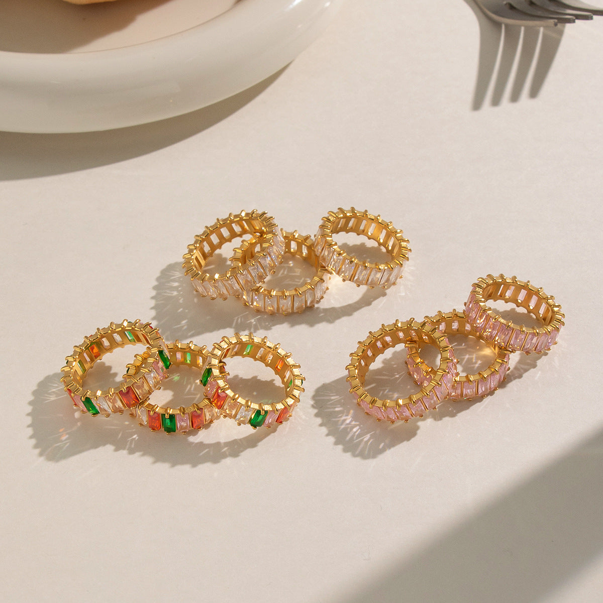 Damen modischer Ring mit buntem Steinbesatz Shop Nory