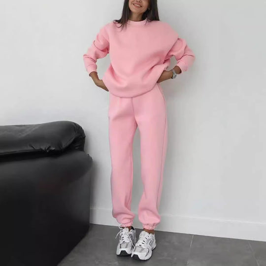 Damen nan minimalistisches Cozy-Set aus schwerer French‑Terry mit weitem Rundhals-Pullover und gerader Jogginghose Shop Nory