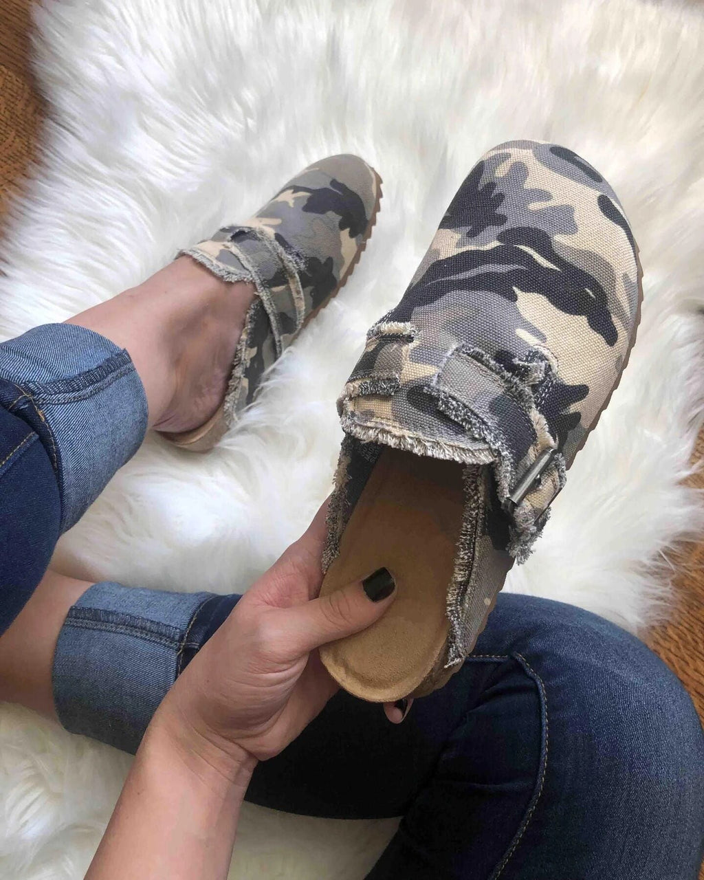 Damen Clogs mit lässigem Camouflage-Design und weichem Fußbett