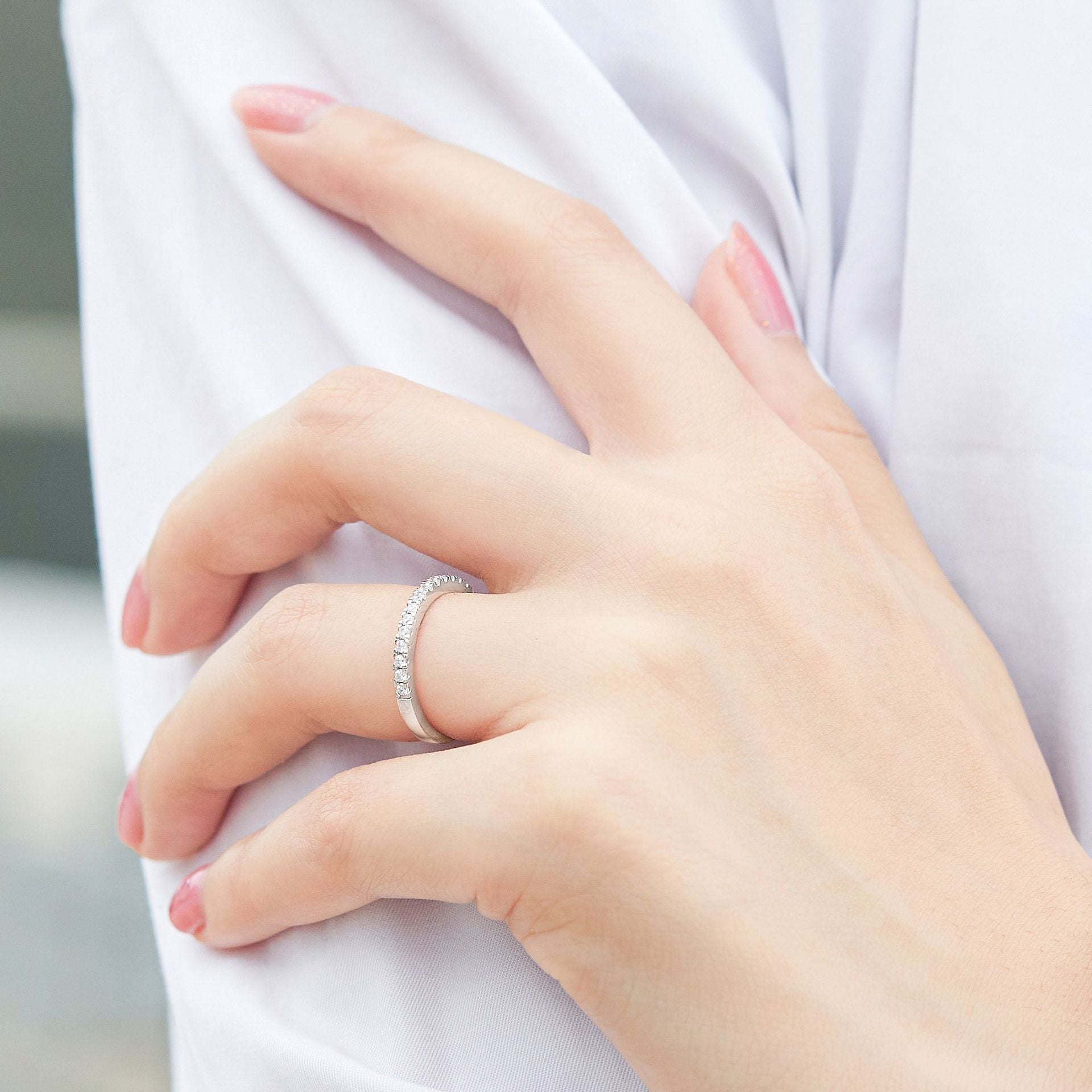 Damen Ring mit funkelndem Zirkonia-Pavé-Besatz Shop Nory