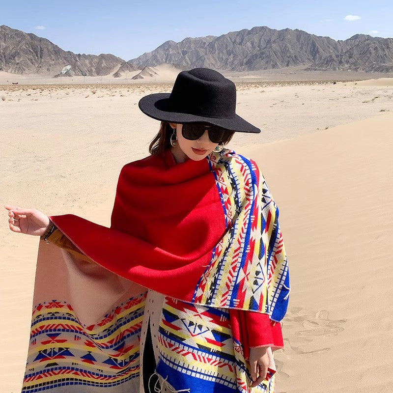 Damen Oversize-Wendepancho aus Wollmix mit Ethno-Jacquard und Fransensaum Shop Nory