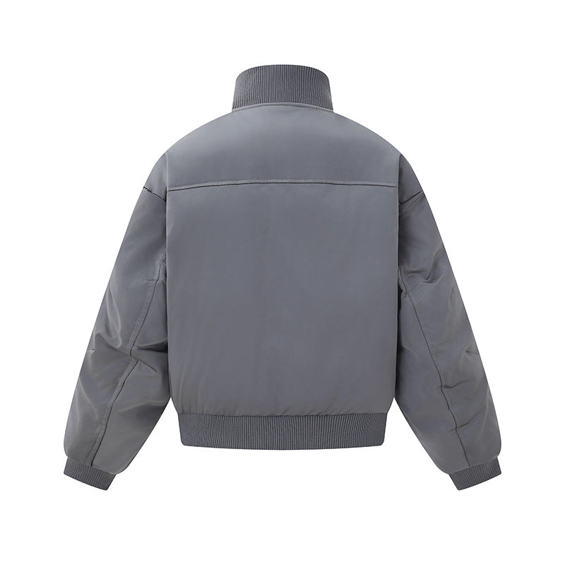 Damen Kurz geschnittene wattierte Blousonjacke im Boxy‑Schnitt mit hohem Rippenkragen und markanten Eingrifftaschen Shop Nory