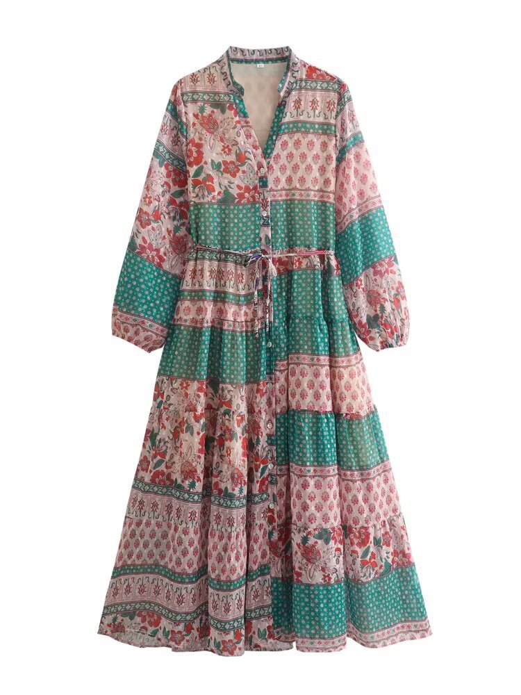 Damen Maxikleid mit Paisley‑Print, V‑Ausschnitt, Taillenband und Stufenrock Shop Nory