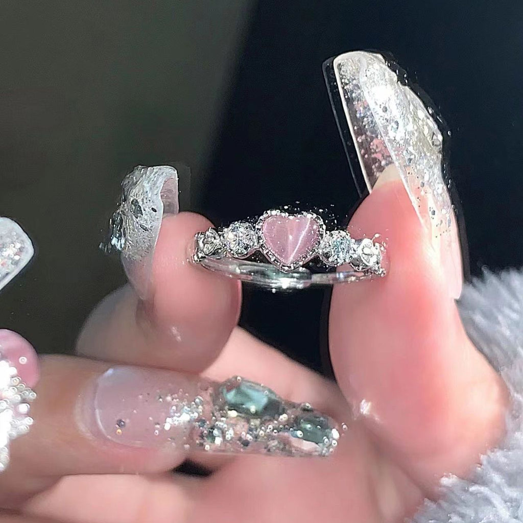Damen Ring mit herzförmigem Rosenquarz und funkelnden Zirkonia Shop Nory