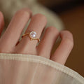 Damen Zierlicher Ring mit hochwertiger Perle und kunstvoller Fassung Shop Nory