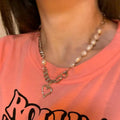 Damen Halskette mit charmantem Herzanhänger und eleganten Perlenakzenten Shop Nory