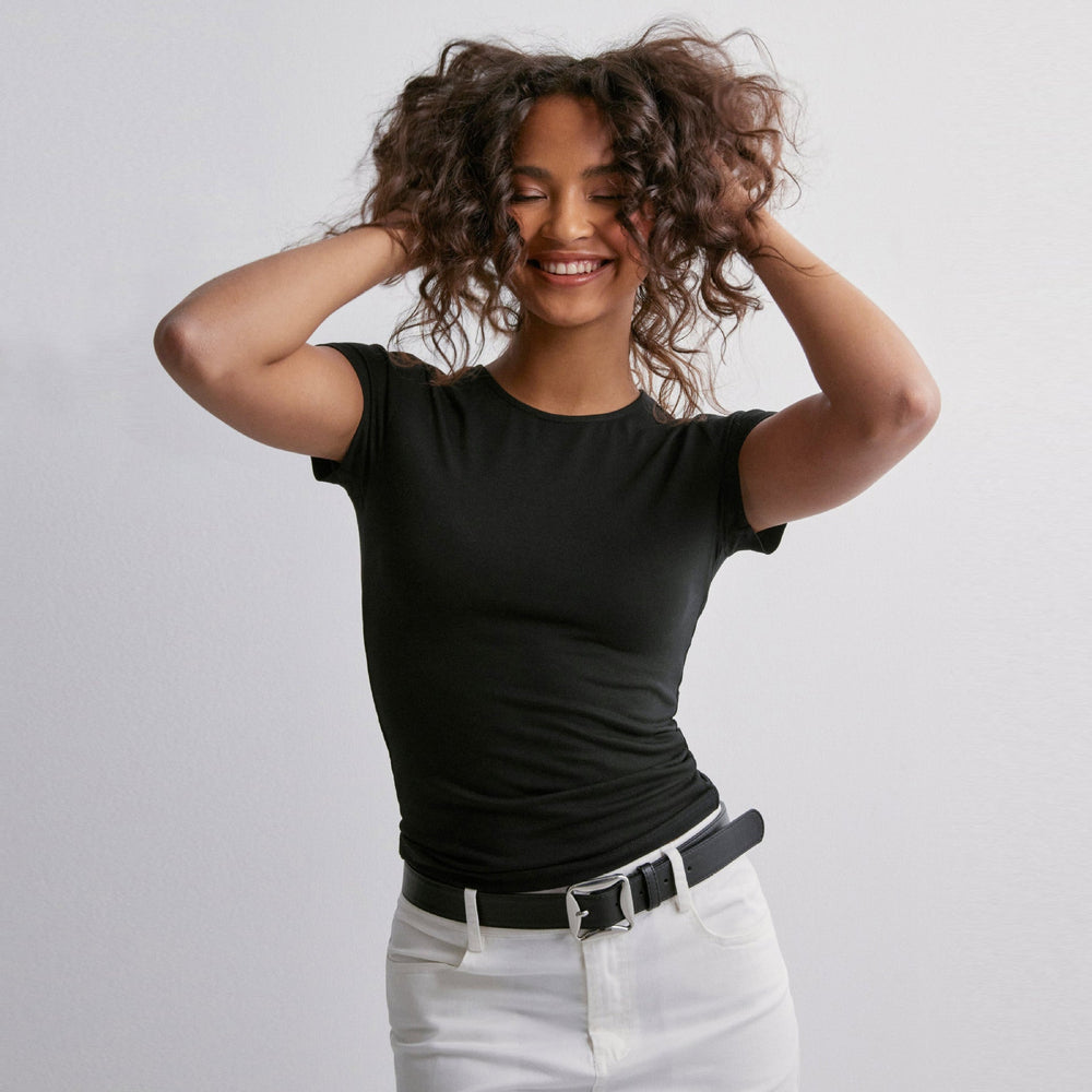 Damen Slim Fit T-Shirt aus hochwertigem Baumwollmix mit elastischem Stretch