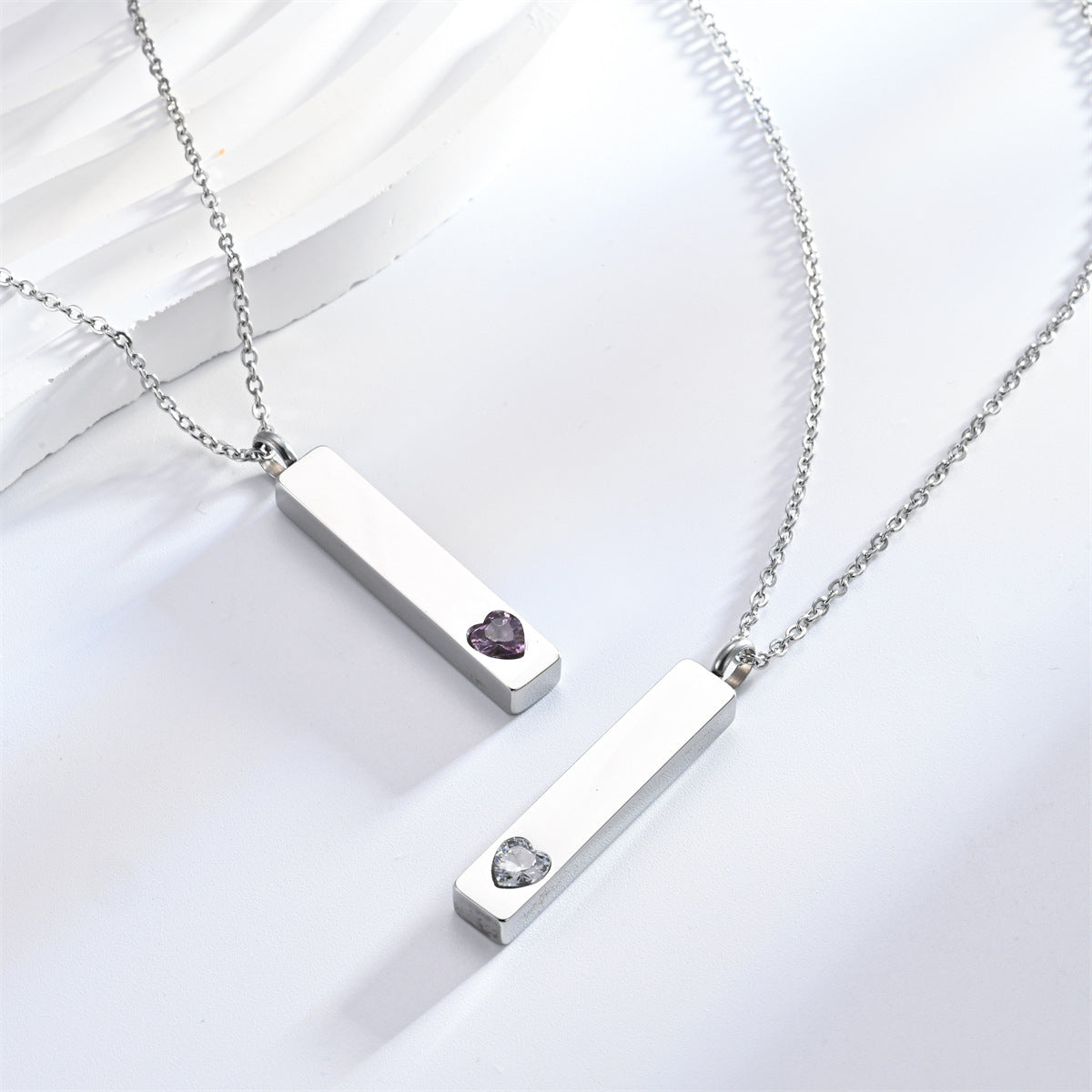 Damen Halskette mit modernem Rechteckanhänger und herzförmigem Zirkonia-Shop Nory