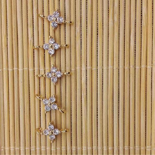Zierlicher Blüten-Anhänger mit Zirkonia Für Diy Schmuck Vergoldet