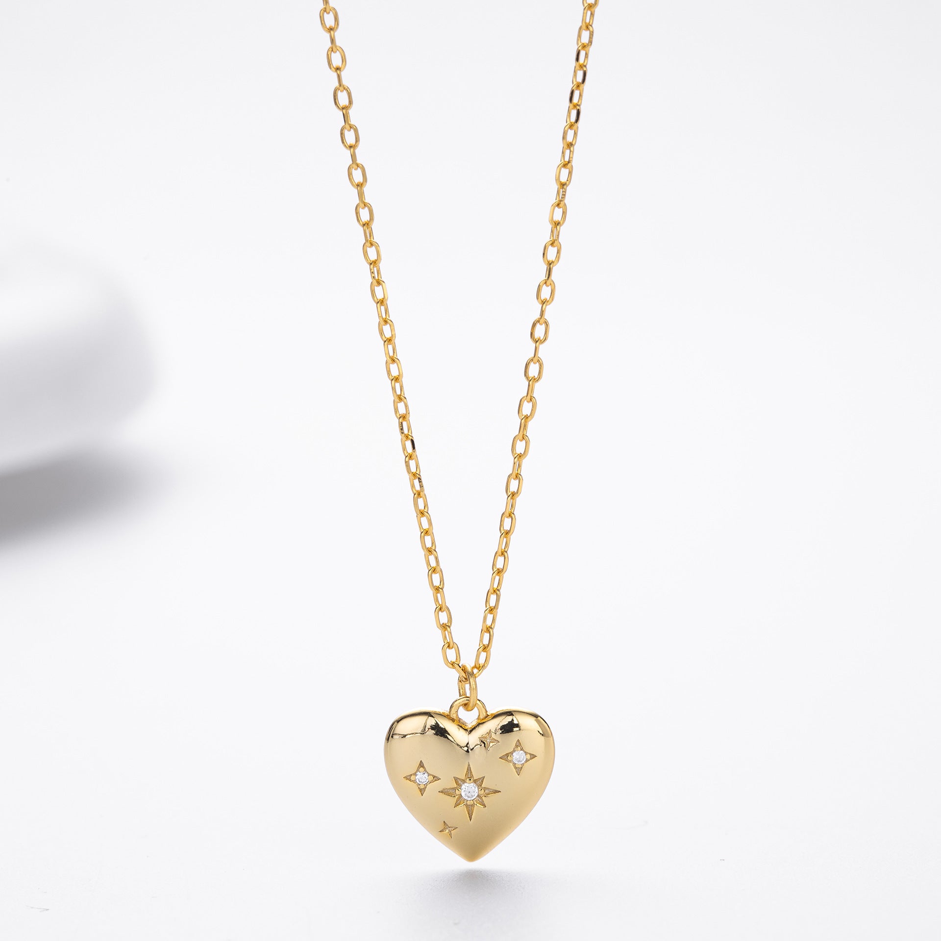 Damen Halskette mit herzförmigem Anhänger aus hochwertigem 925 Sterling Silber und funkelnden Zirkonen Shop Nory