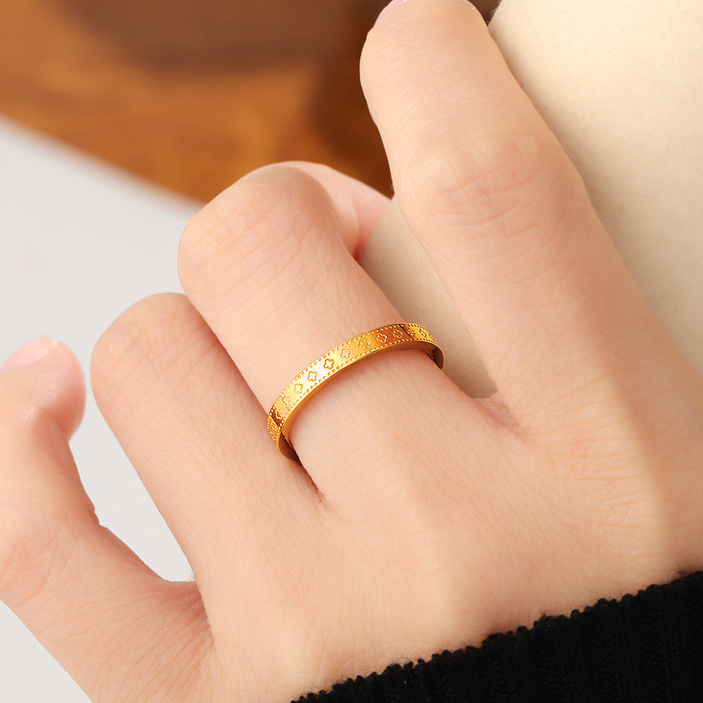 Damen eleganter Goldring mit dekorativem Muster Shop Nory