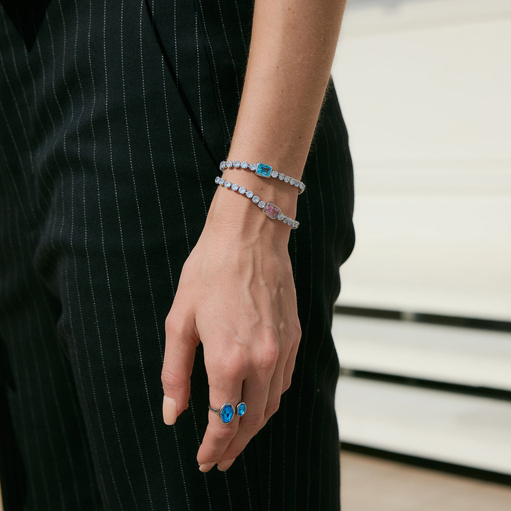 Damen Armband mit funkelnden Zirkonstein-Details und hochwertiger Edelstahlverarbeitung Shop Nory
