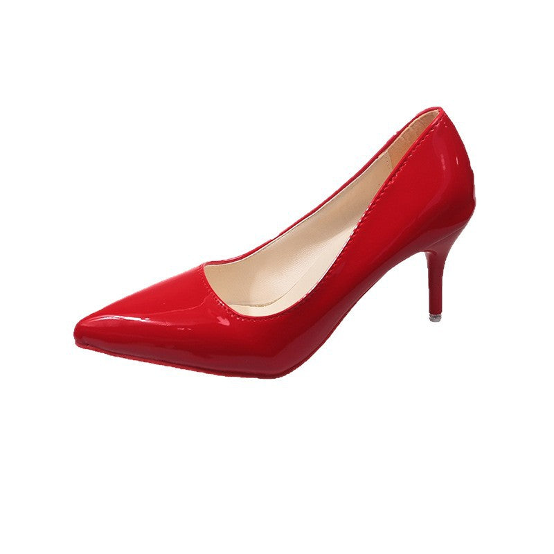 Damen Hochglänzende spitz zulaufende Pumps mit schmalem Stilettoabsatz und gepolstertem Komfortfußbett Shop Nory