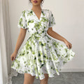 Damen Wickelkleid mit floralem Muster und schwingendem Rock