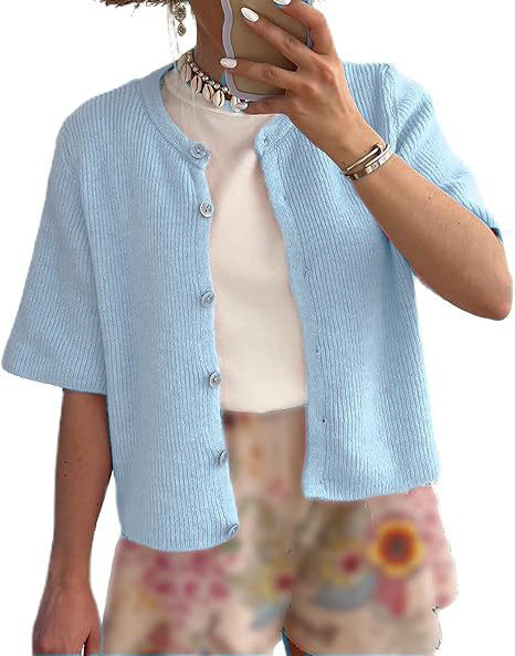 Damen offene Strickjacke mit eleganten Knopfdetails
