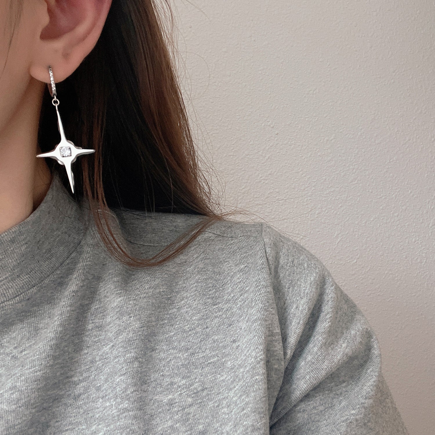 Damen Ohrringe mit kunstvollem Sternedesign Shop Nory