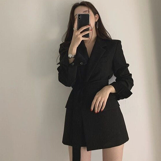 Damen Eleganter Blazer mit asymmetrischem Schnitt und modischen Details