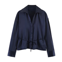 Dunkelblau