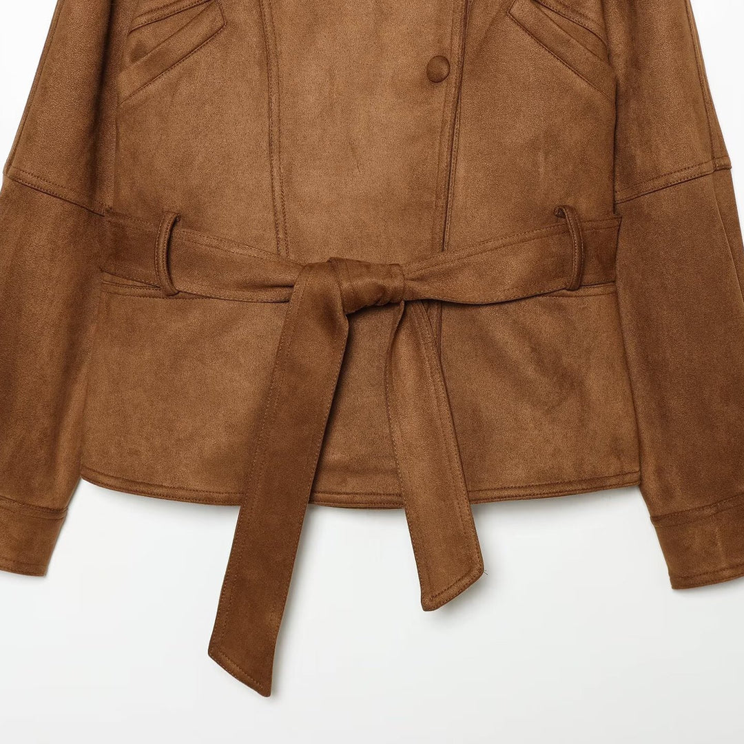 Damen Taillierte Kurzjacke aus weichem Veloursimitat mit asymmetrischer Knopfleiste und Bindegürtel Shop Nory