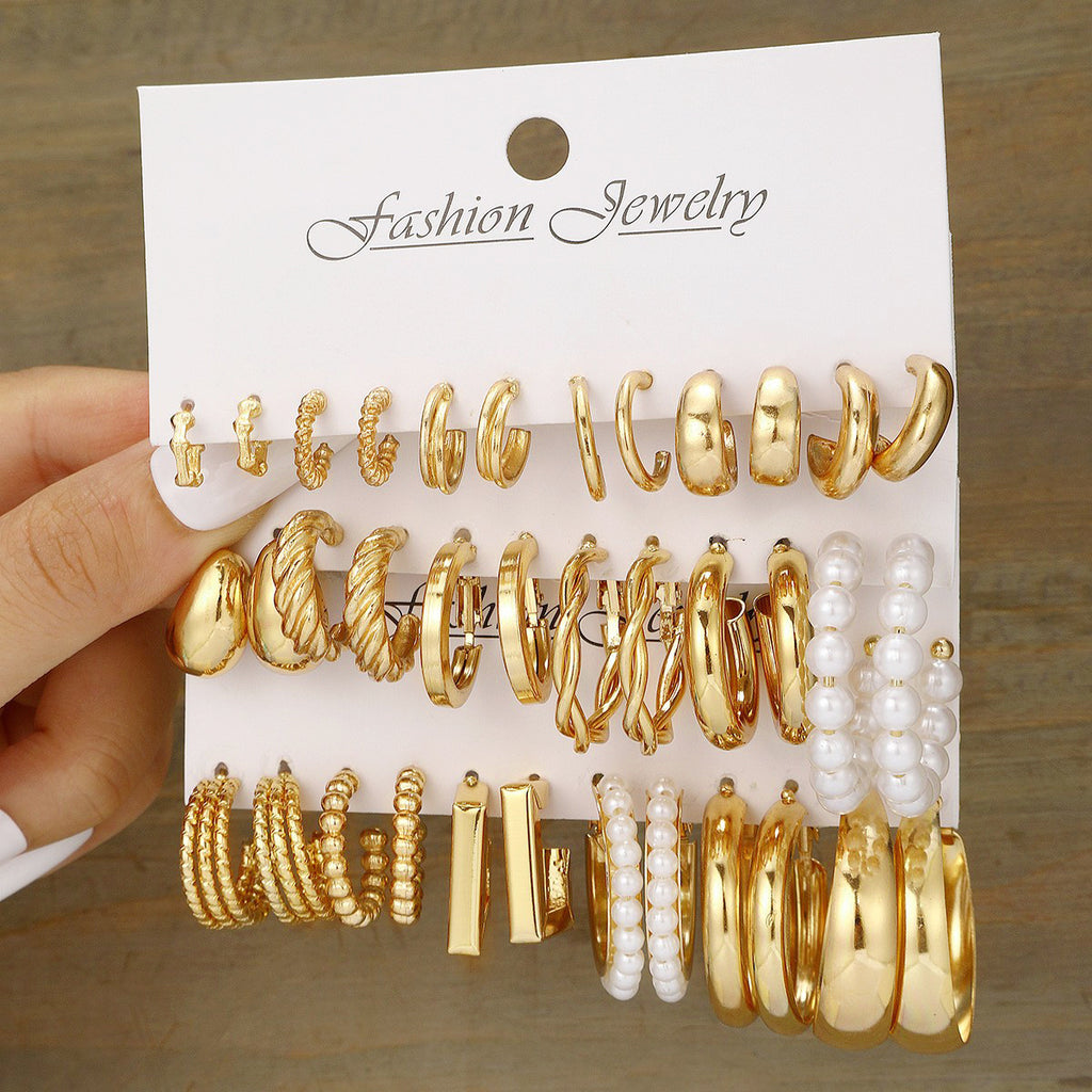 Damen Ohrstecker Set mit goldenen und eleganten Designs Shop Nory