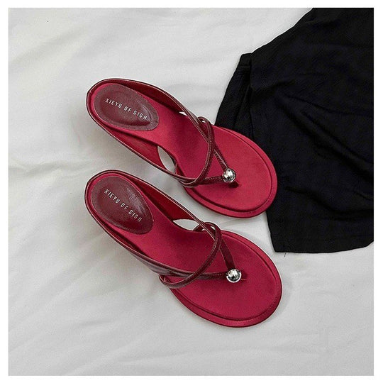 Damen Elegante Mule‑Sandalette mit Zehenring, filigranen Riemchen und sculpted Kitten‑Absatz Shop Nory