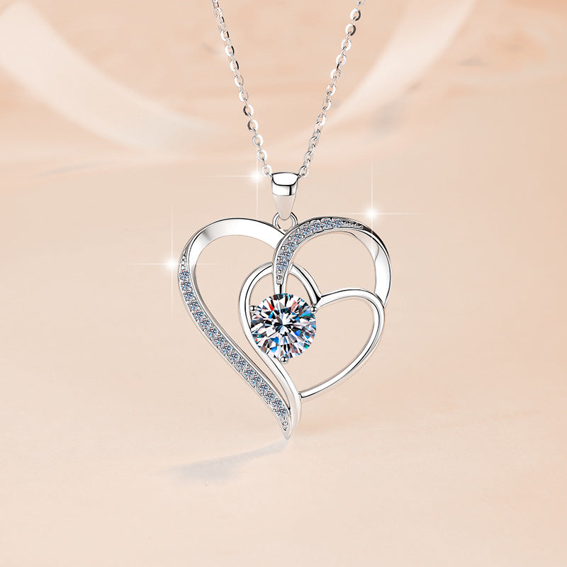 Damen Halskette mit herzförmigem Anhänger und funkelndem Zirkonia Shop Nory