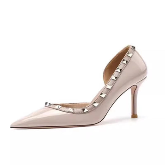 Damen Spitzer Slingback-Pumps aus Lack mit pyramidenförmigen Nieten und schlankem Stiletto Shop Nory