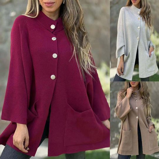 Damen Oversize Cape-Cardigan mit Stehkragen, aufgesetzten Taschen und Zierknöpfen Shop Nory