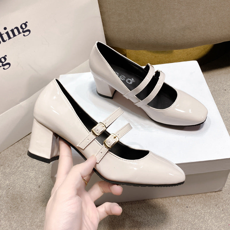 Damen Lack-Mary-Jane-Pumps mit doppelt verstellbaren Riemen und mittelhohem Blockabsatz Shop Nory