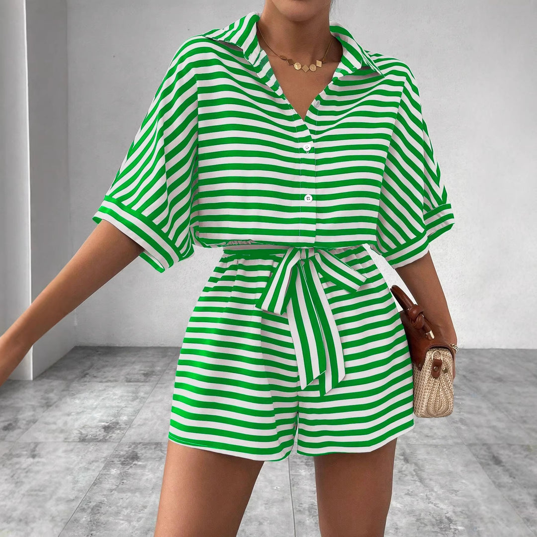 Damen Gestreifter Kurzoverall mit Hemdblusenkragen und Taillen-Bindegürtel Shop Nory