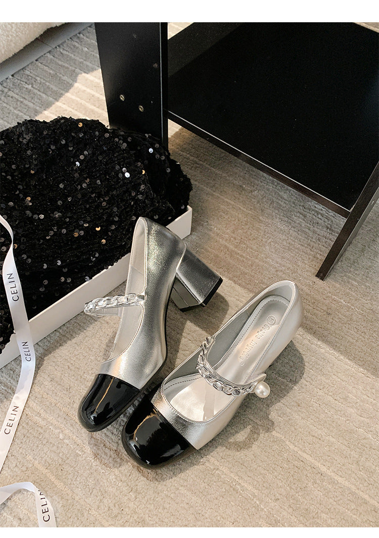 Damen Pumps mit modischem Ketten-Detail und elegantem Blockabsatz