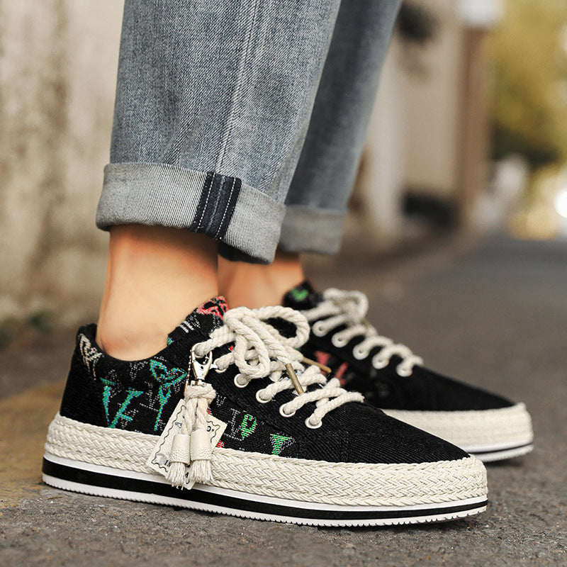 Damen Plateau-Espadrille-Sneaker mit besticktem Canvas, Quastenanhänger und geflochtener Bastsohle Shopy Nory
