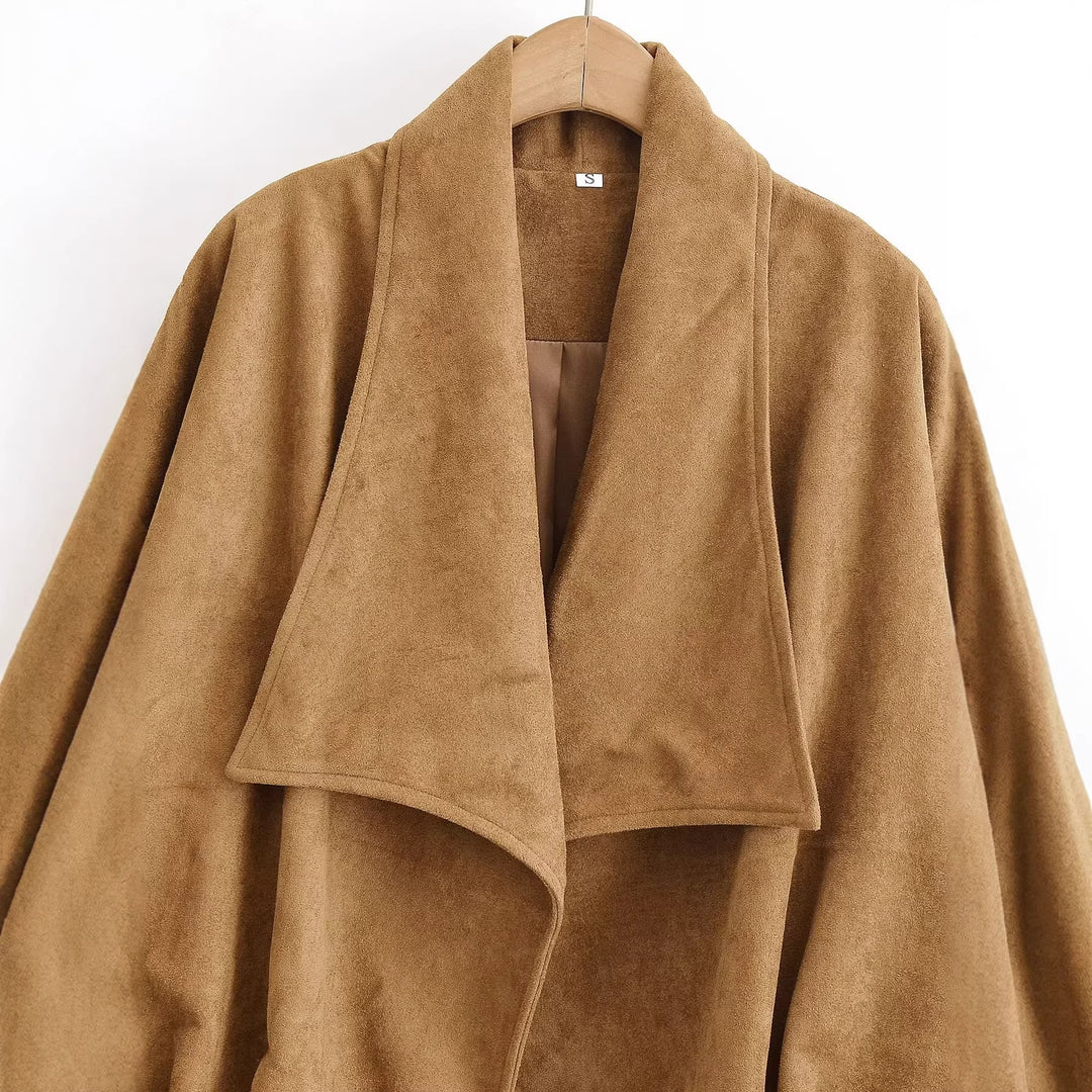 Damen Kurzjacke in Wildlederoptik mit Wasserfallkragen und balloniertem Saum Shop Nory