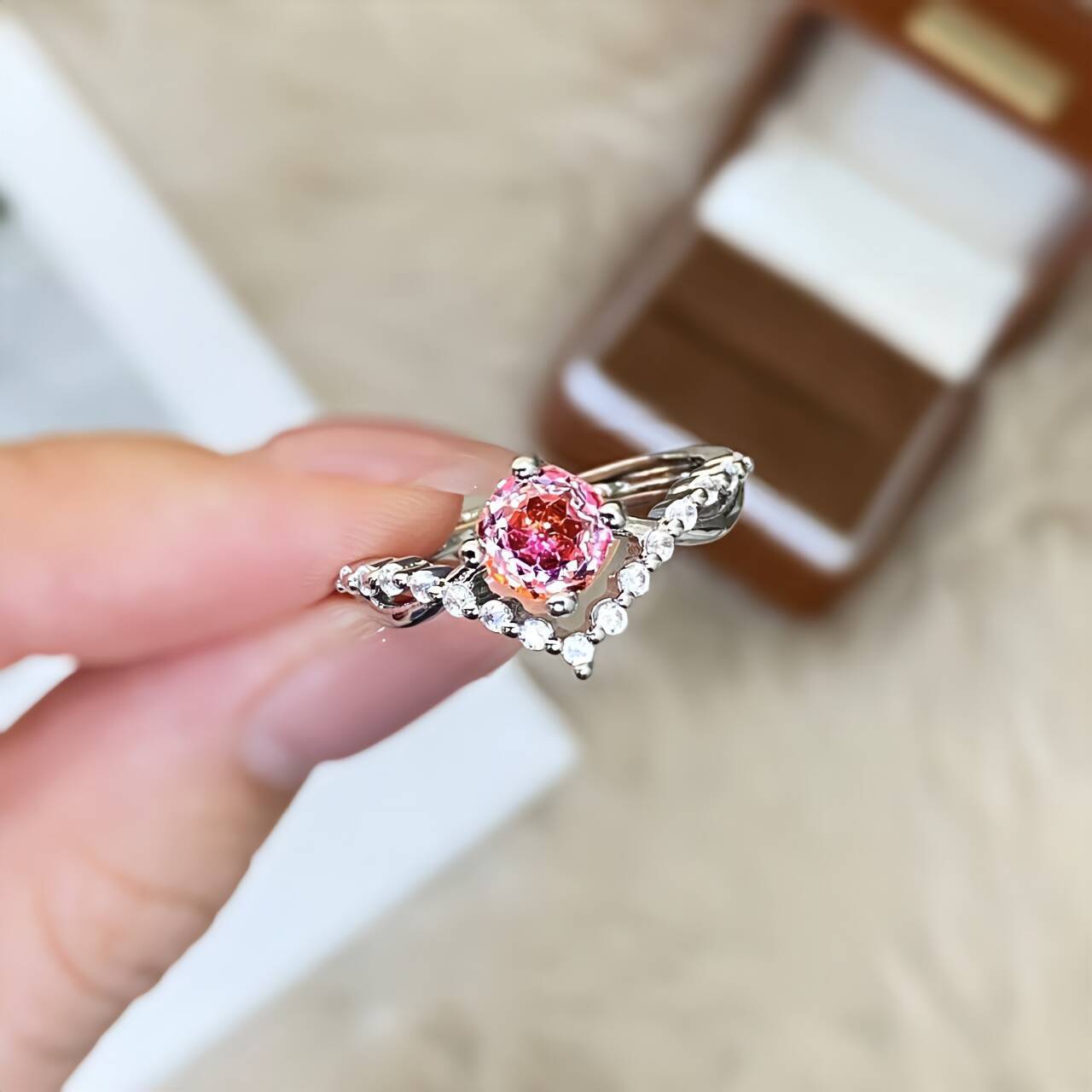 Damen Blossom Ring mit funkelnden Zirkonia Shop Nory