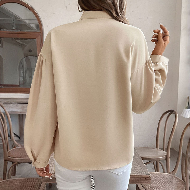Damen Bluse mit Elegantem Besticktem Ausschnitt