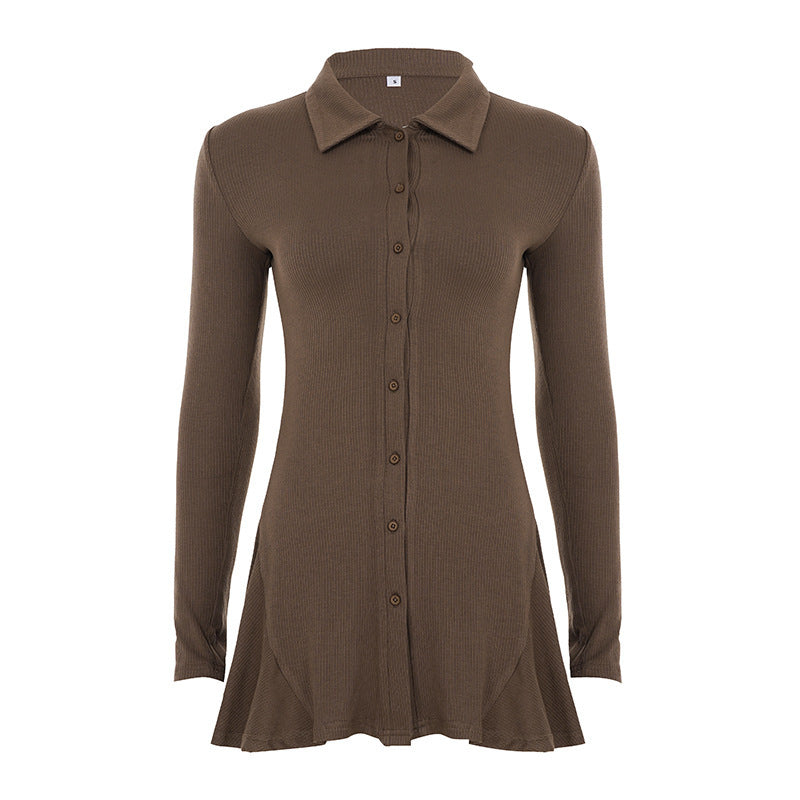 Damen nan tailliertes Rippstrick-Hemdkleid mit Hemdkragen, durchgehender Knopfleiste und ausgestelltem Zipfelsaum Shop Nory