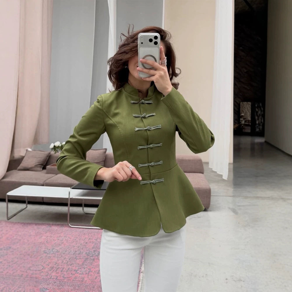 Damen Taillierte Militärinspirierte Jacke mit Stehkragen, Kordelverschlüssen und Schößchen Shop Nory