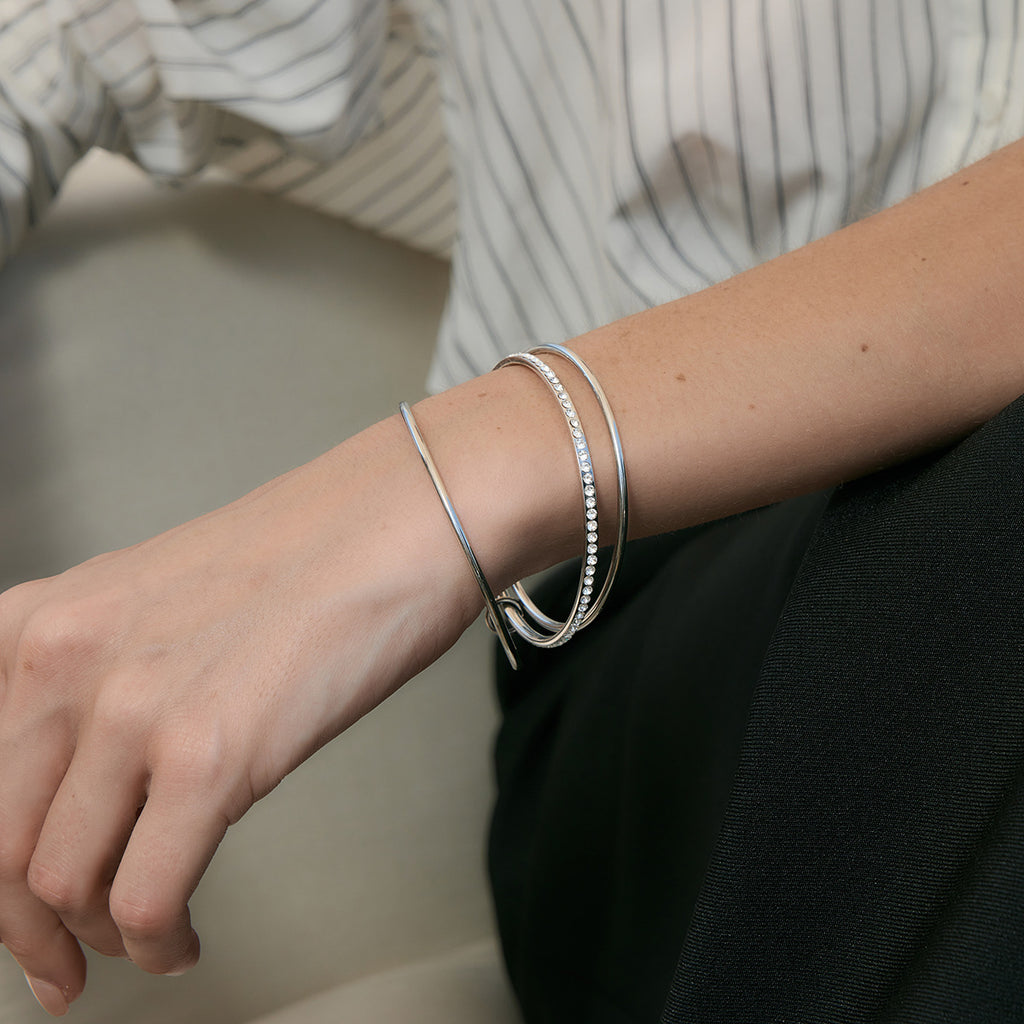 Damen Edelstahl Armband mit funkelnden Kristallen und hypoallergener Verarbeitung Shop Nory